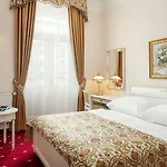 Alqush Downtown 4* Praha