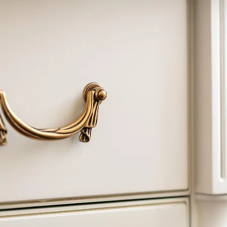 Alqush Downtown Hotel