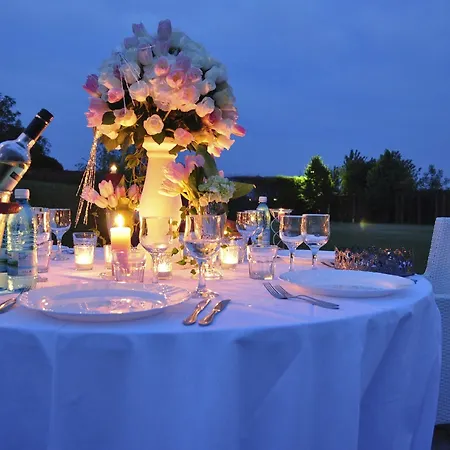 Alqush Downtown Otel 4*