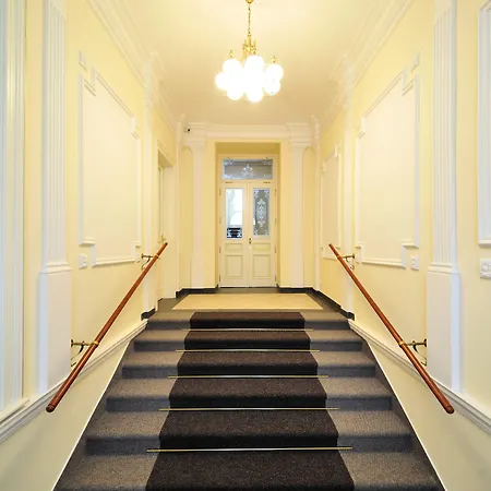 Alqush Downtown Hotel