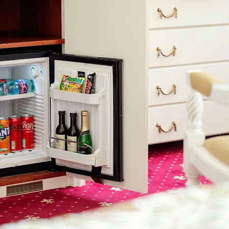 Alqush Downtown מלון 4*