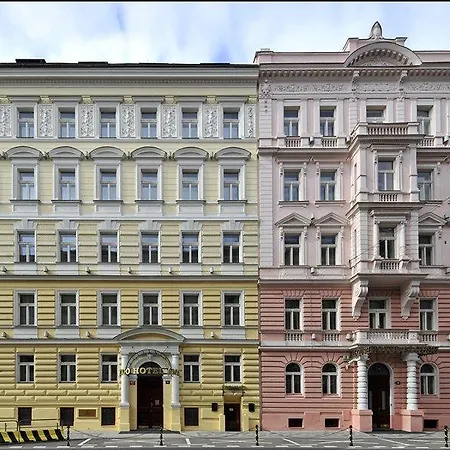 Alqush Downtown Прага