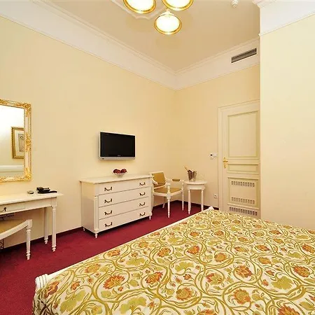 Alqush Downtown Prag