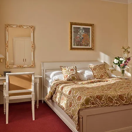 Alqush Downtown 4* Прага