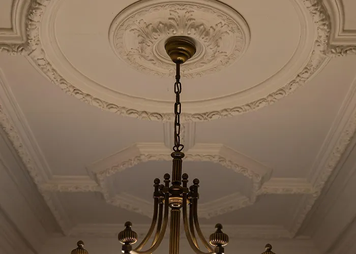 Alqush Downtown 4*