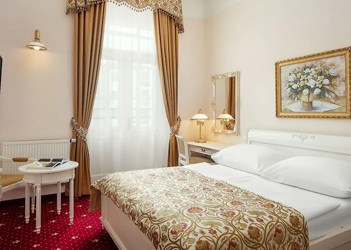 Alqush Downtown 4* Prag