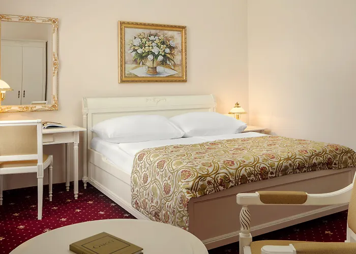 Alqush Downtown Hotell Prag