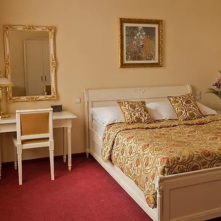 Hotell Alqush Downtown 4*