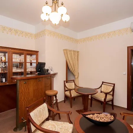 Alqush Downtown Отель 4*