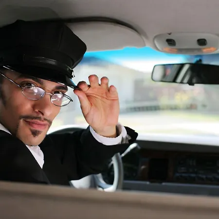 Alqush Downtown Отель 4*