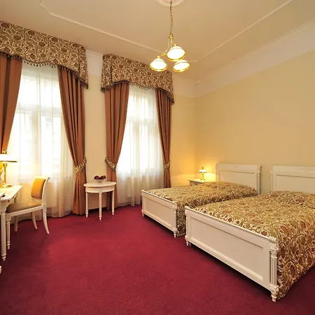 Отель Alqush Downtown 4*