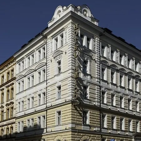 Alqush Downtown Hotell Prag