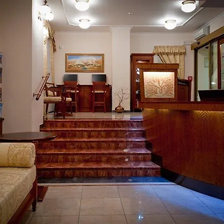 Hotell Alqush Downtown 4*