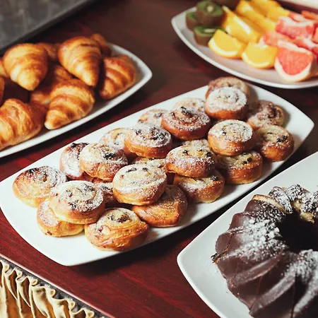 Alqush Downtown Hotel Prague