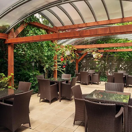 Alqush Downtown Hotel 4*